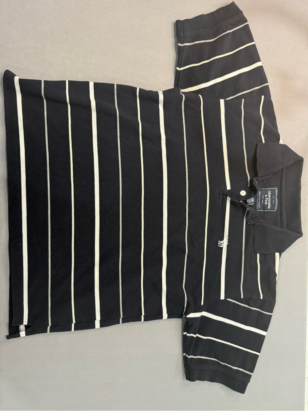 VintageAbercrombie & Fitch Men's Polo Shirt L Navy/White Stripe Knit Logo Button